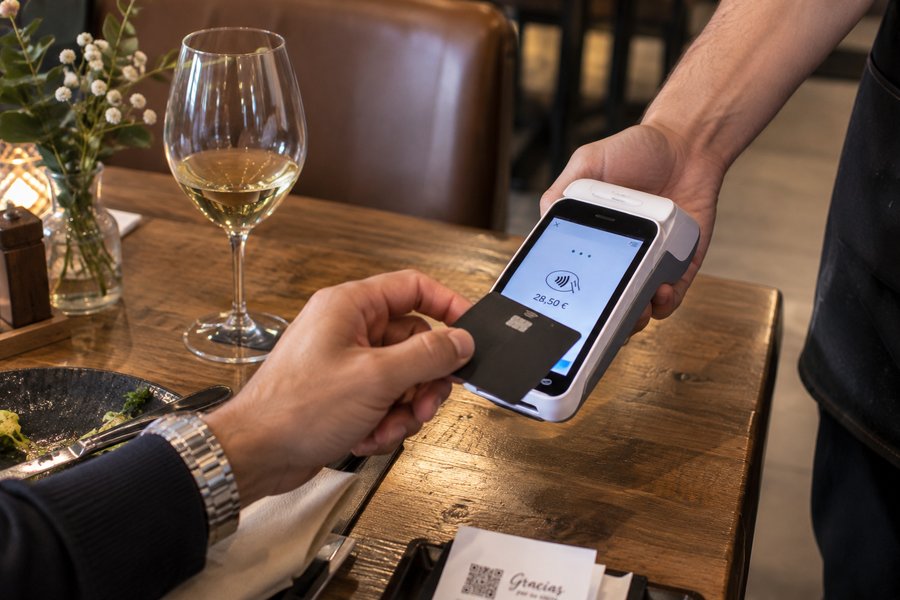 Cobro contactless desde el móvil del cliente